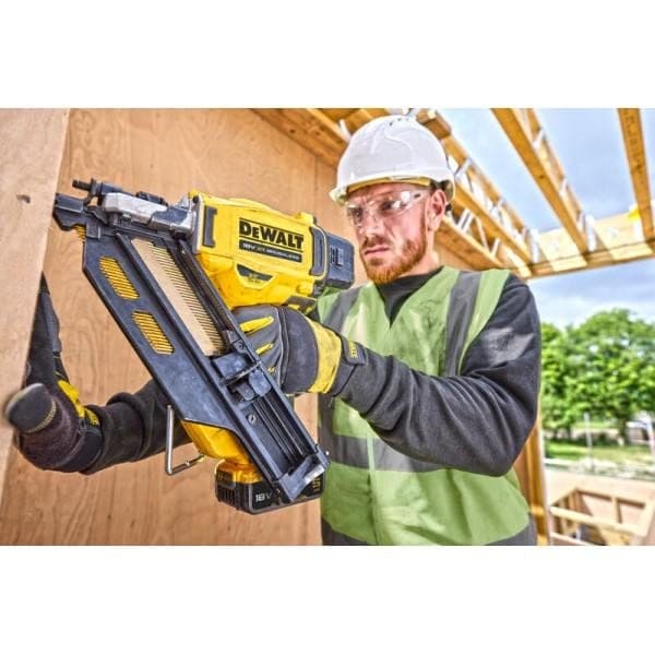 Gwoździarka DeWALT do betonu/stali